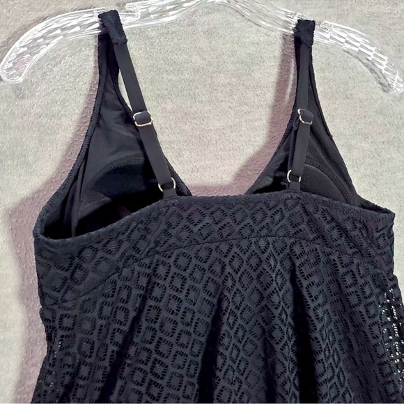 Women’s Croft & Barrow Black One Piece Swimdress - Size 12 - NWT - Picture 6 of 14